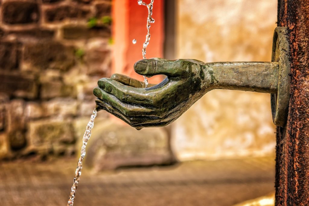 Wasser Hände © Pixabay 2020 / Foto: Tama66