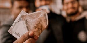 PERIPHERIE – Politik • Ökonomie • Kultur 162-163 (2-2021): Warum das Mikrofinanzwesen trotz eminenter Kritik fortbestehen kann. Eine diskursanalytische Erklärung anhand der Analyse von Subjektpositionen von Entwicklungsfinanziers in Indien
