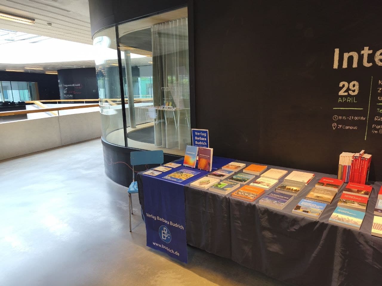 Büchertisch DVPW 2026